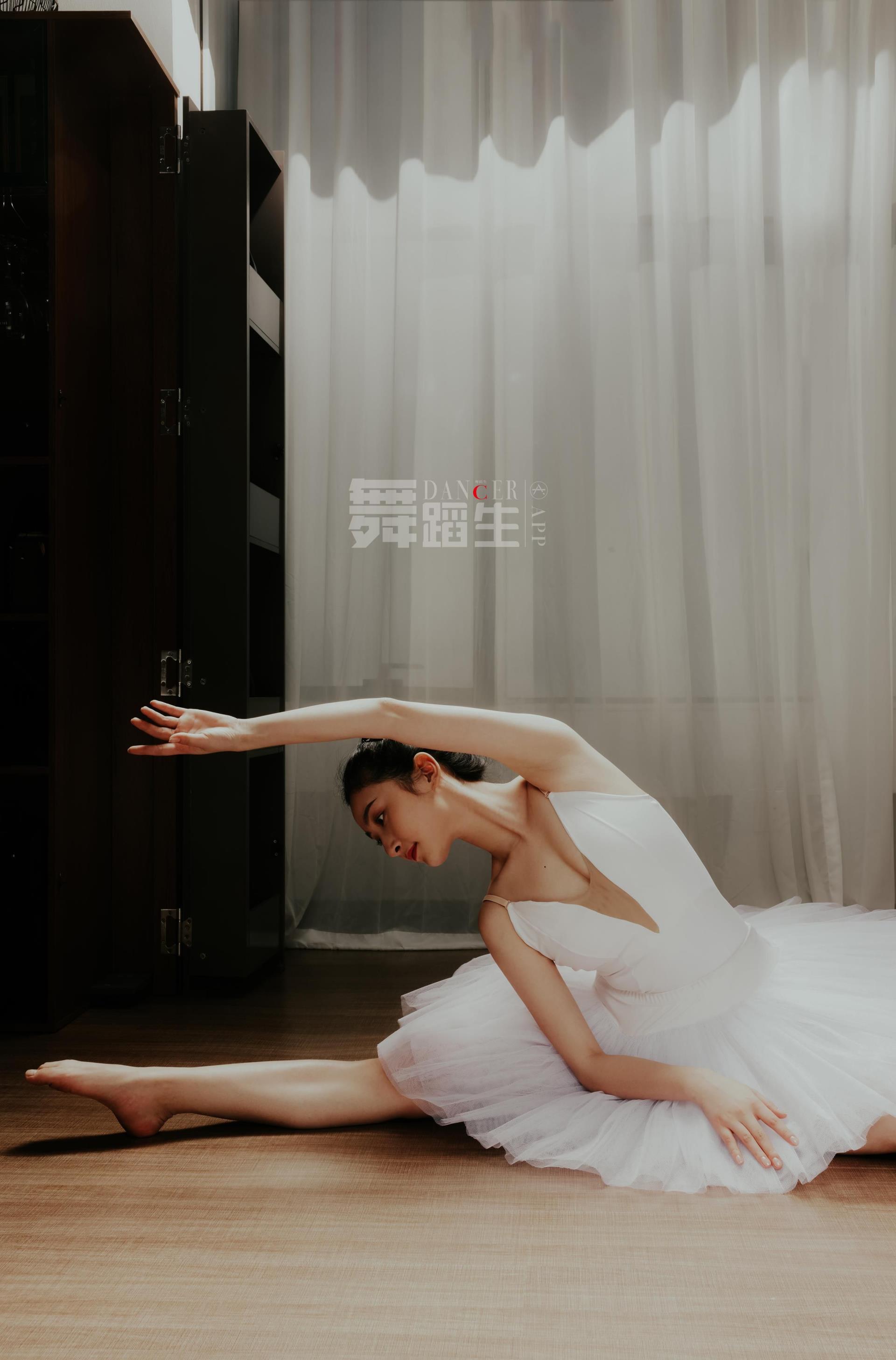 [GALLI嘉丽]舞蹈生日记 088 – 快乐舞步 余羽  舞蹈生DANCER 第05期[40P]插图